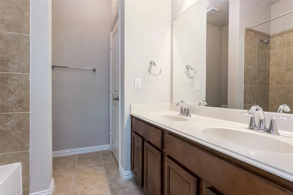 1605 Black Duck Terrace #F Carrollton, TX 75010