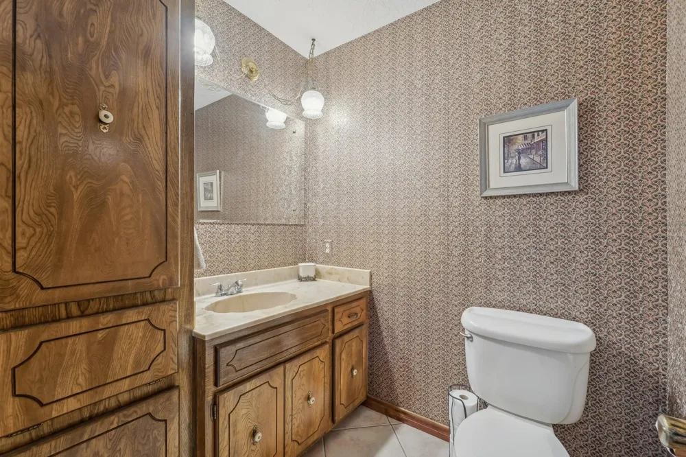 9243 Deepwater Drive Montgomery, TX 77356