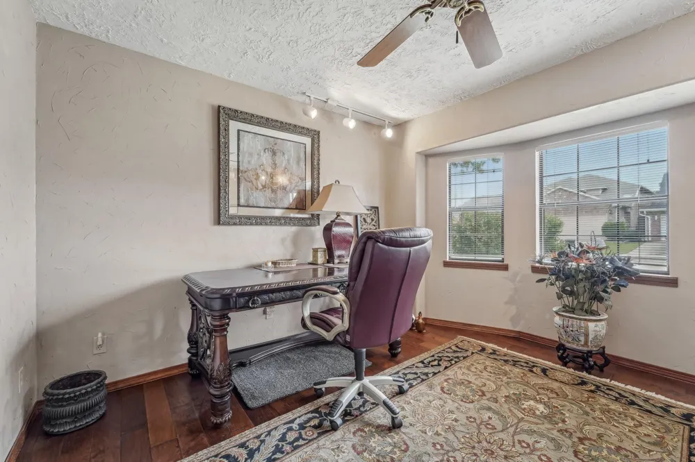 9243 Deepwater Drive Montgomery, TX 77356