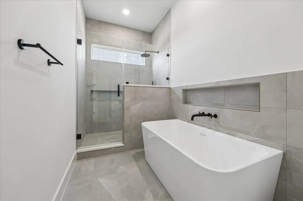 1421 E 36th Street Houston, TX 77022