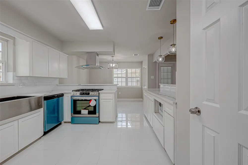 5622 Valkeith Drive Houston, TX 77096