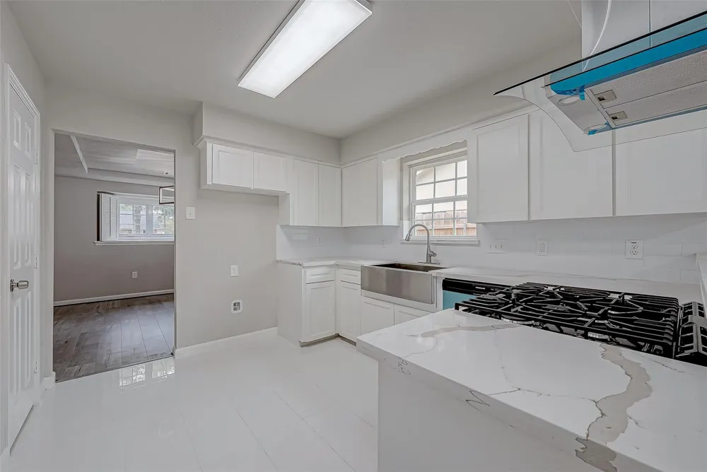 5622 Valkeith Drive Houston, TX 77096
