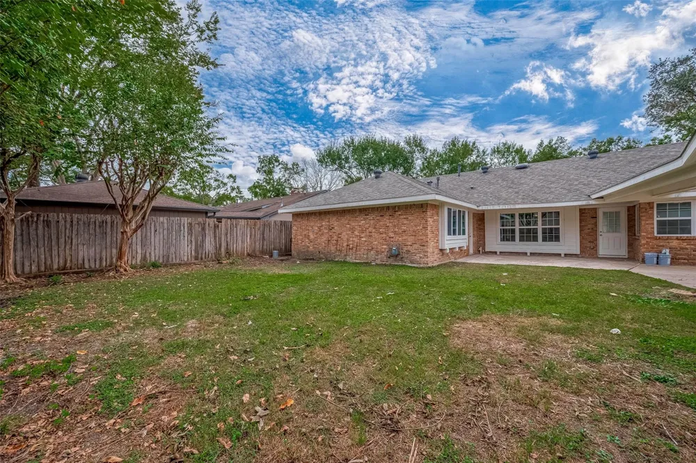 5622 Valkeith Drive Houston, TX 77096