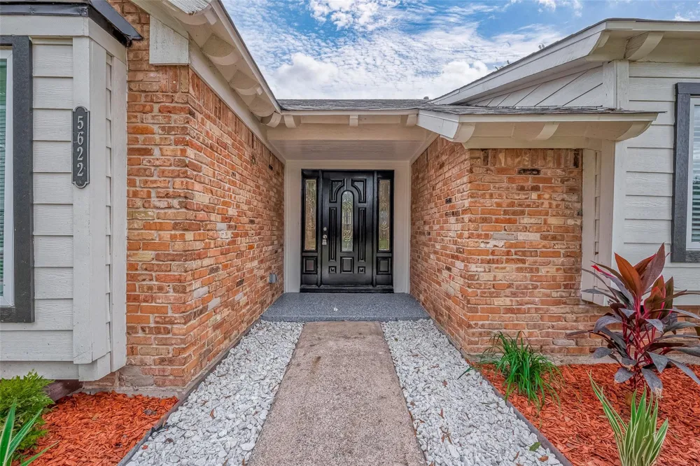 5622 Valkeith Drive Houston, TX 77096