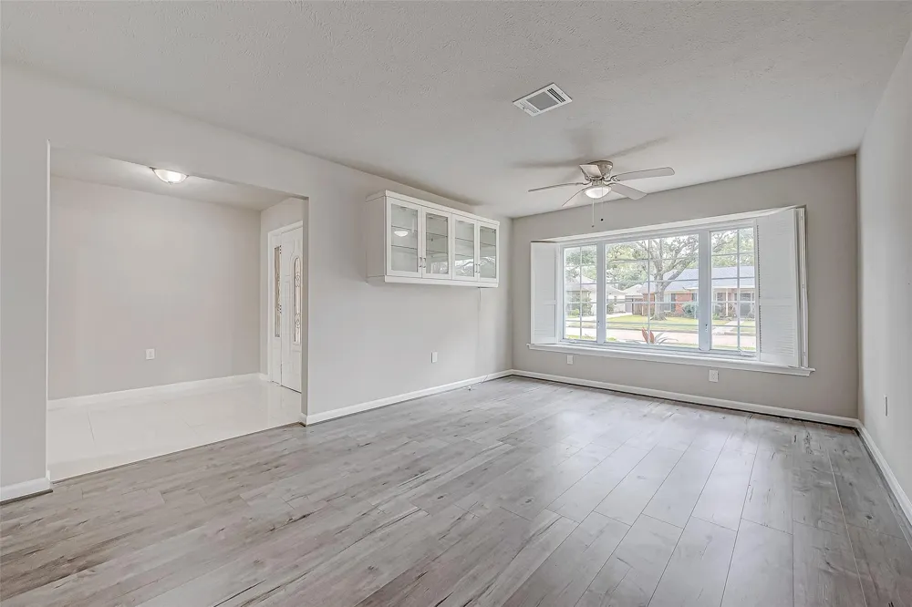 5622 Valkeith Drive Houston, TX 77096