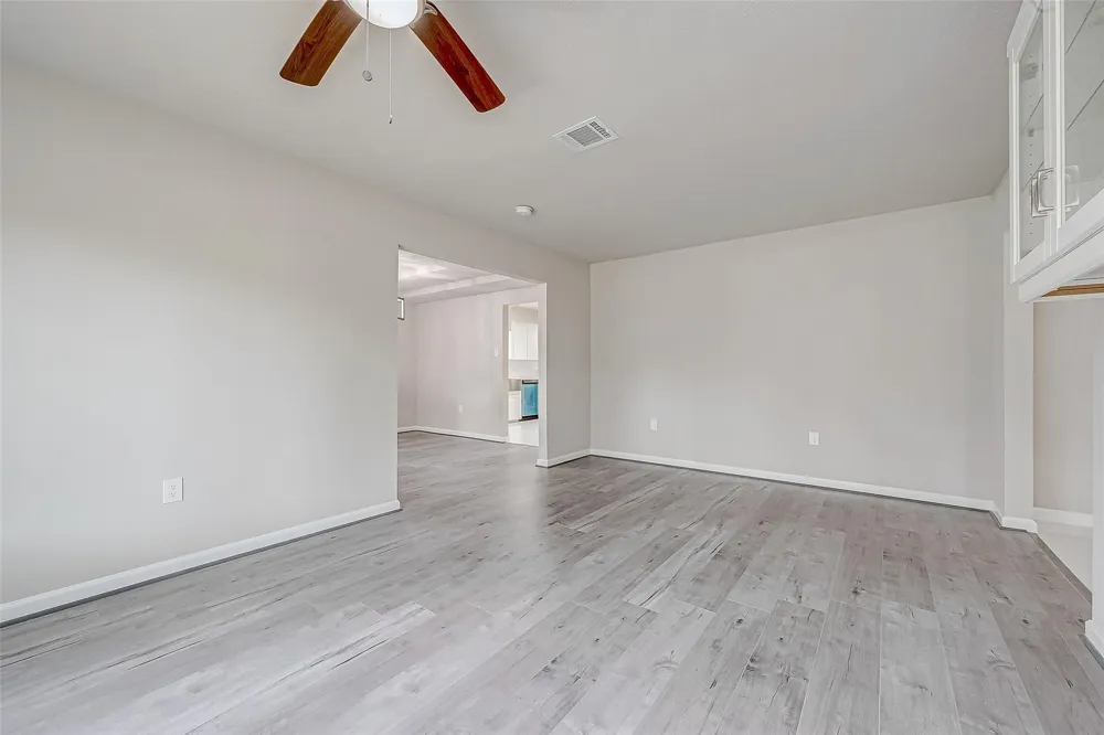 5622 Valkeith Drive Houston, TX 77096