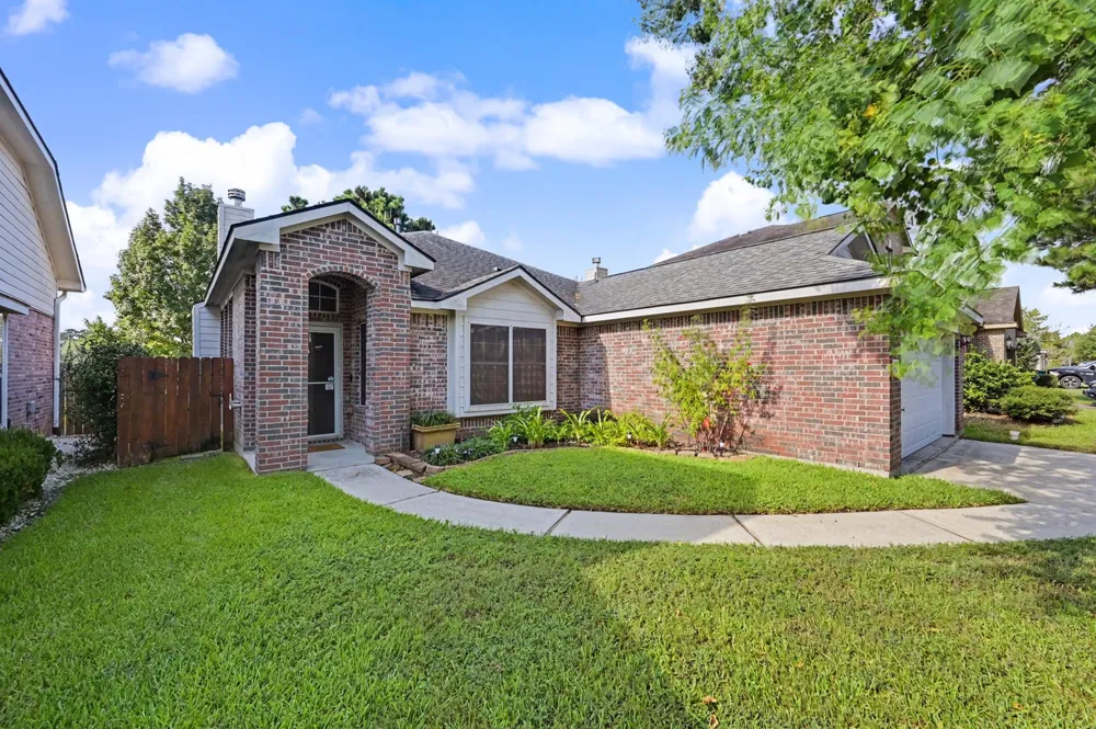 7023 Durango Creek Drive Magnolia, TX 77354