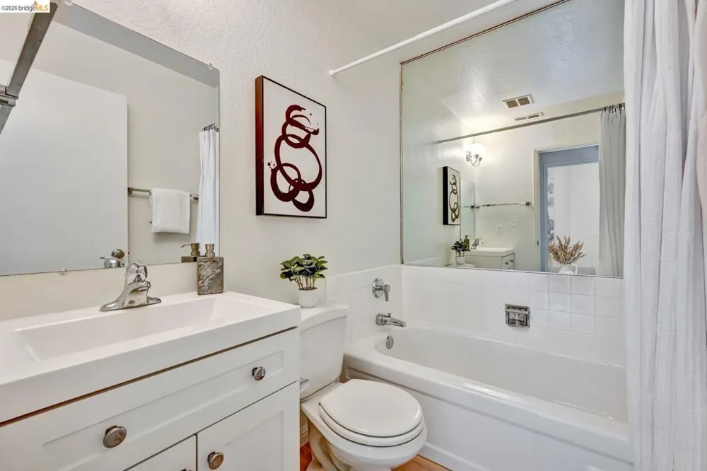 72 Rolling Green Way Pleasant Hill, CA 94523