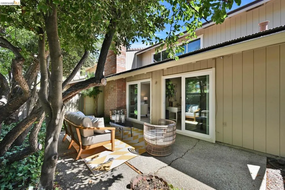72 Rolling Green Way Pleasant Hill, CA 94523