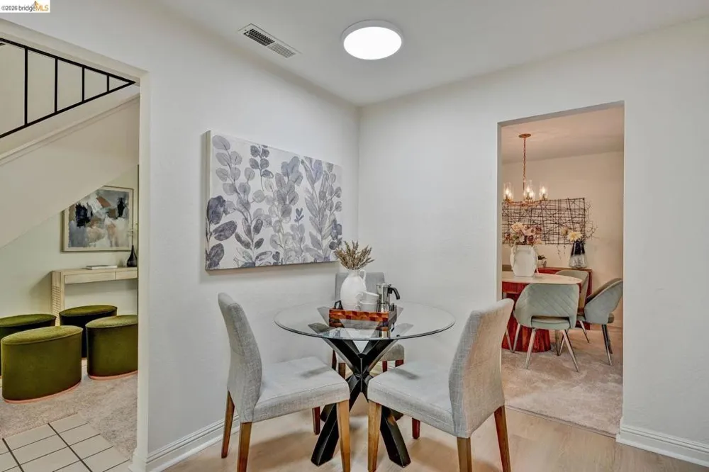 72 Rolling Green Way Pleasant Hill, CA 94523