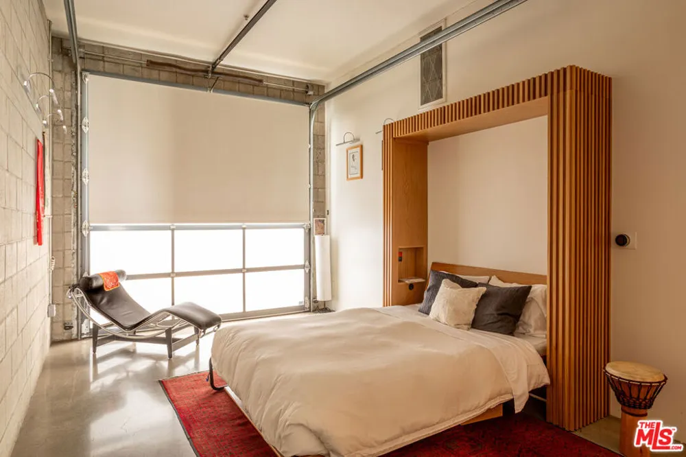 1534 17th Street #105 Santa Monica, CA 90404
