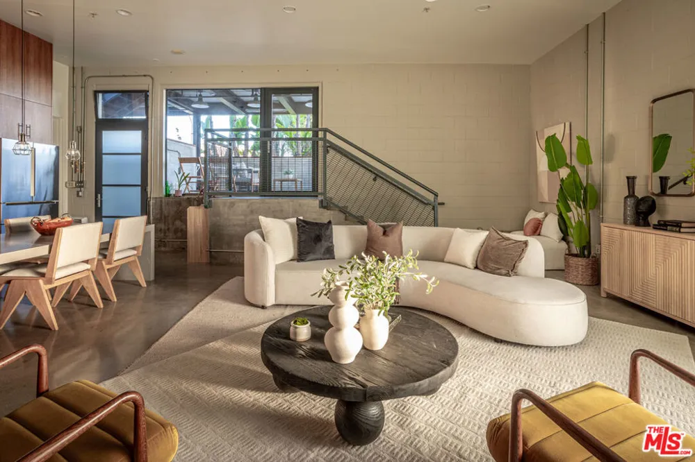 1534 17th Street #105 Santa Monica, CA 90404