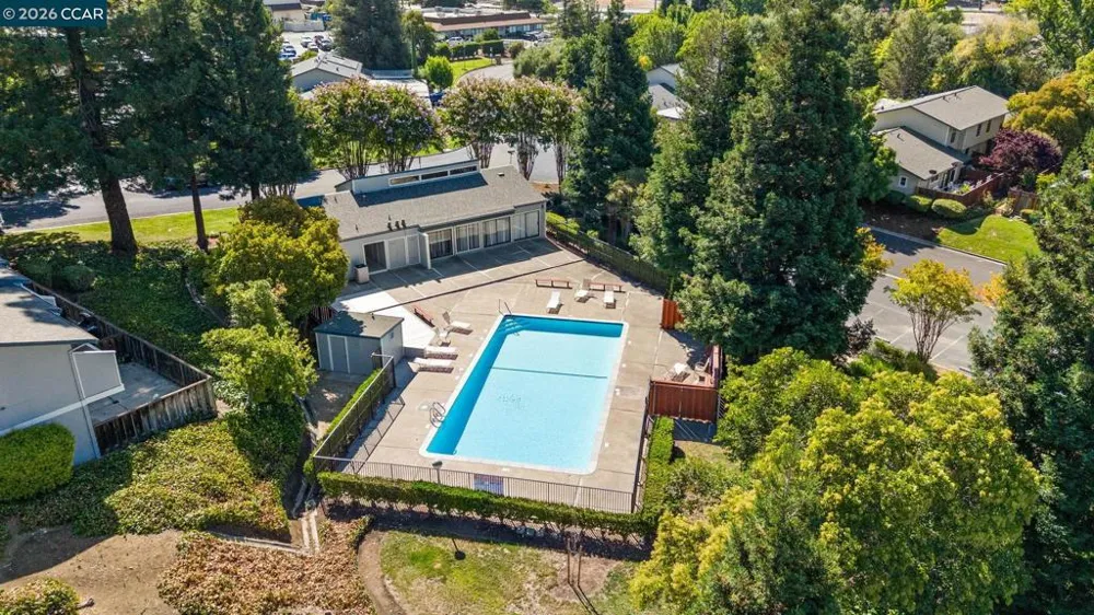 163 Holiday Hills Dr Martinez, CA 94553
