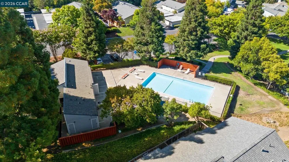 163 Holiday Hills Dr Martinez, CA 94553