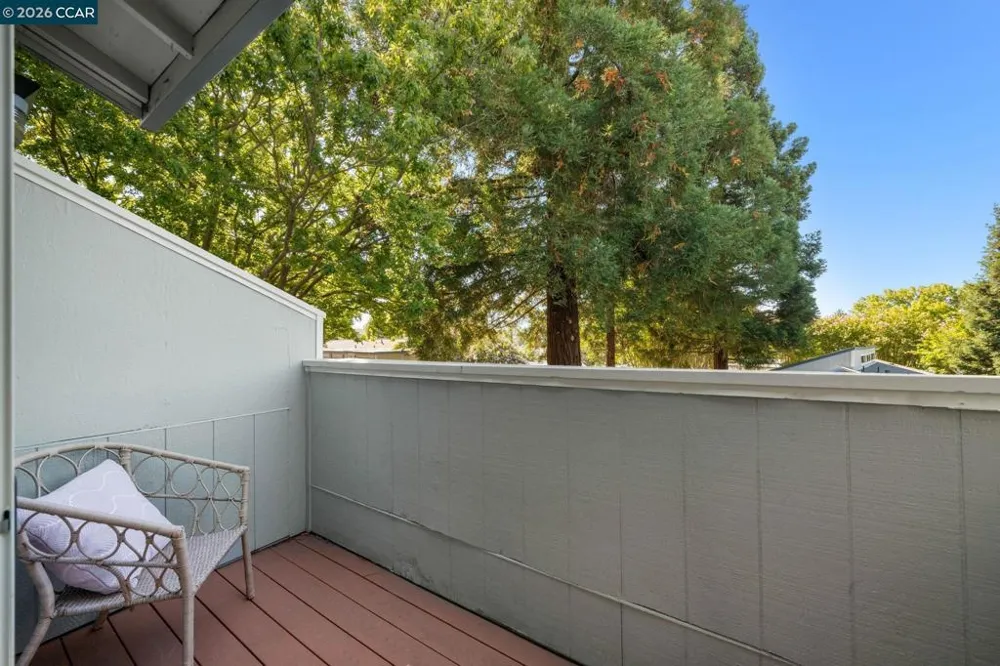 163 Holiday Hills Dr Martinez, CA 94553