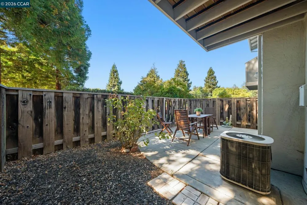 163 Holiday Hills Dr Martinez, CA 94553