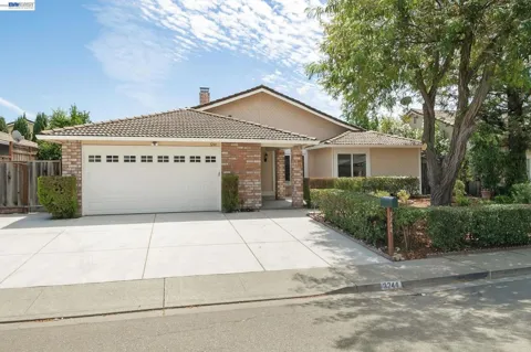 3244 Vallejo Place