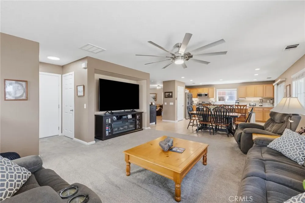 45015 Bronze Star Lake Elsinore, CA 92532