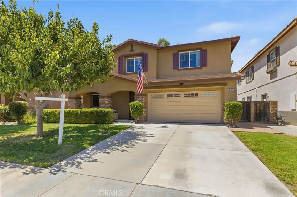 45015 Bronze Star Lake Elsinore, CA 92532