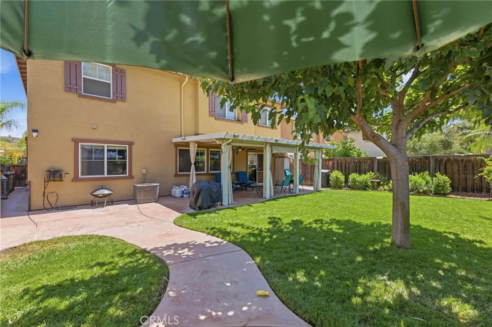 45015 Bronze Star Lake Elsinore, CA 92532