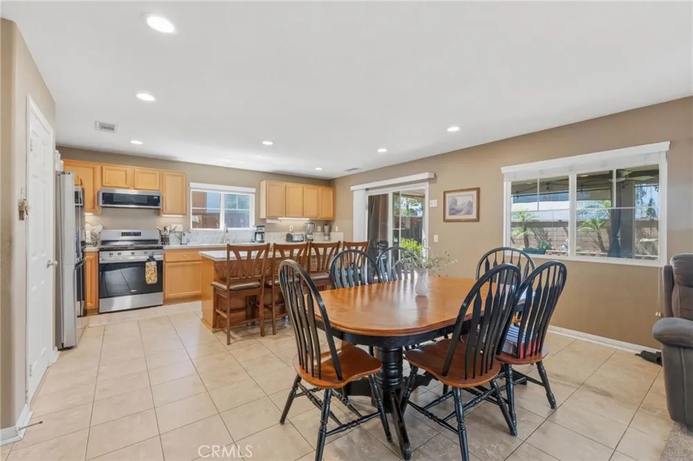 45015 Bronze Star Lake Elsinore, CA 92532