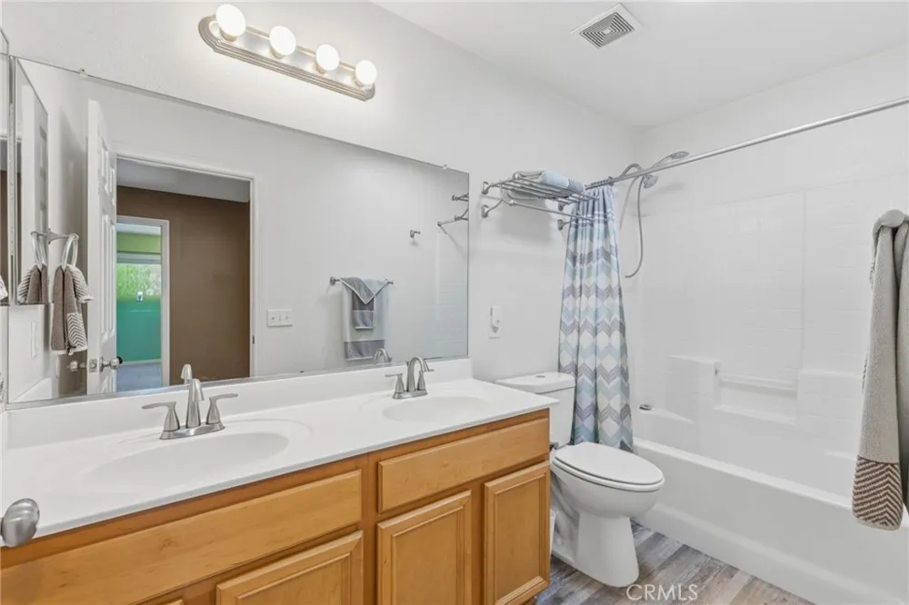 45015 Bronze Star Lake Elsinore, CA 92532