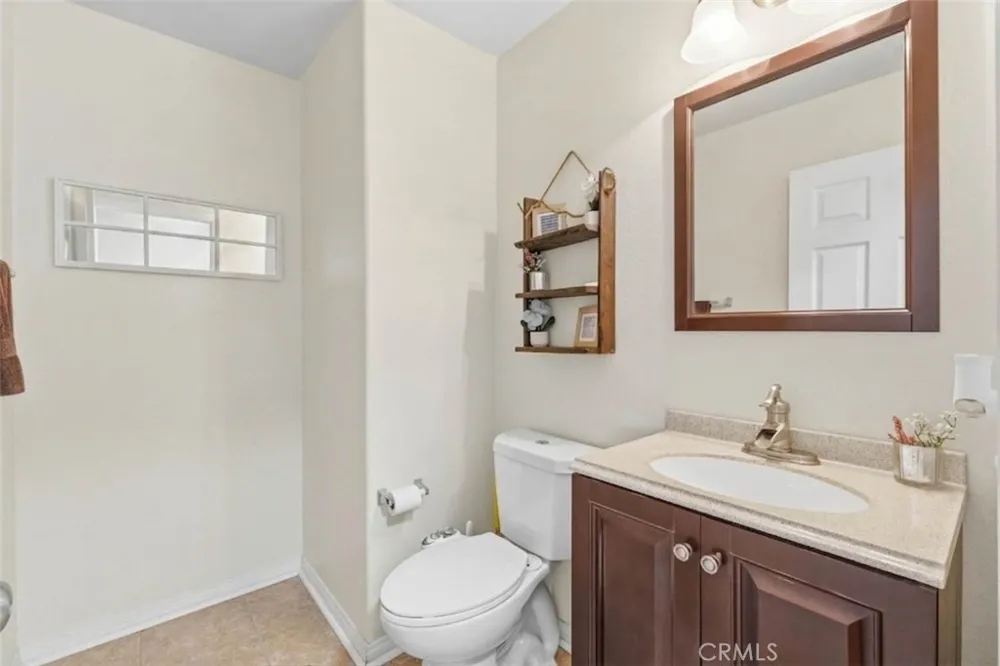 45015 Bronze Star Lake Elsinore, CA 92532