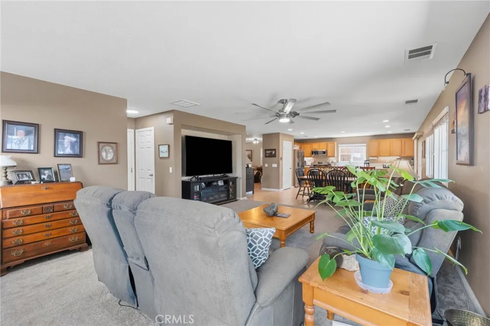 45015 Bronze Star Lake Elsinore, CA 92532