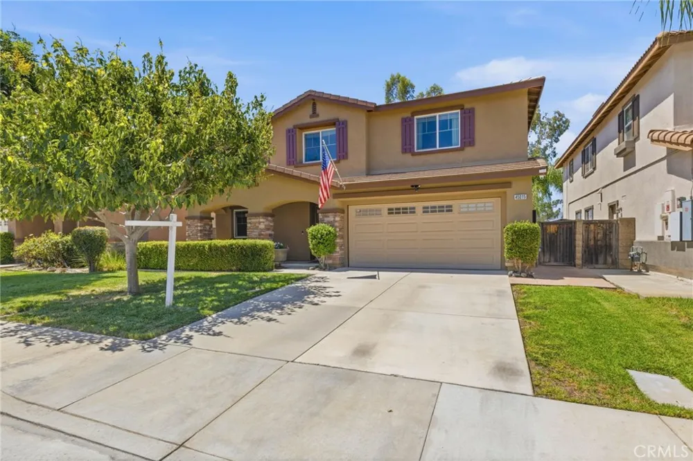 45015 Bronze Star Lake Elsinore, CA 92532