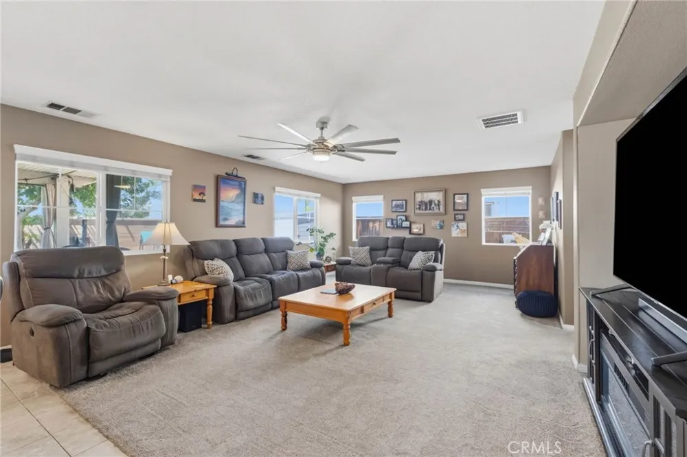 45015 Bronze Star Lake Elsinore, CA 92532