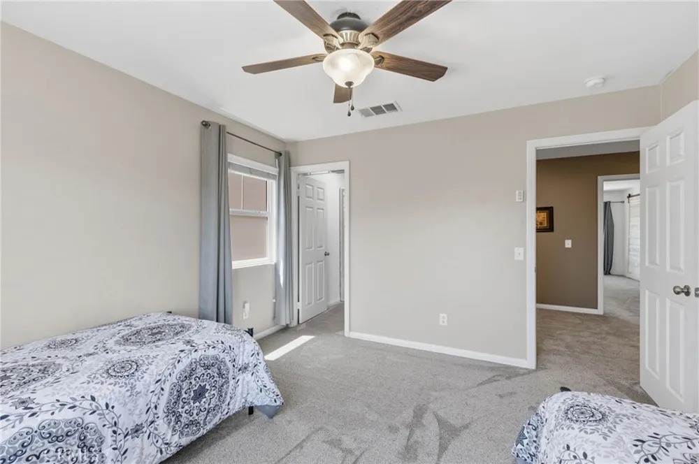 45015 Bronze Star Lake Elsinore, CA 92532