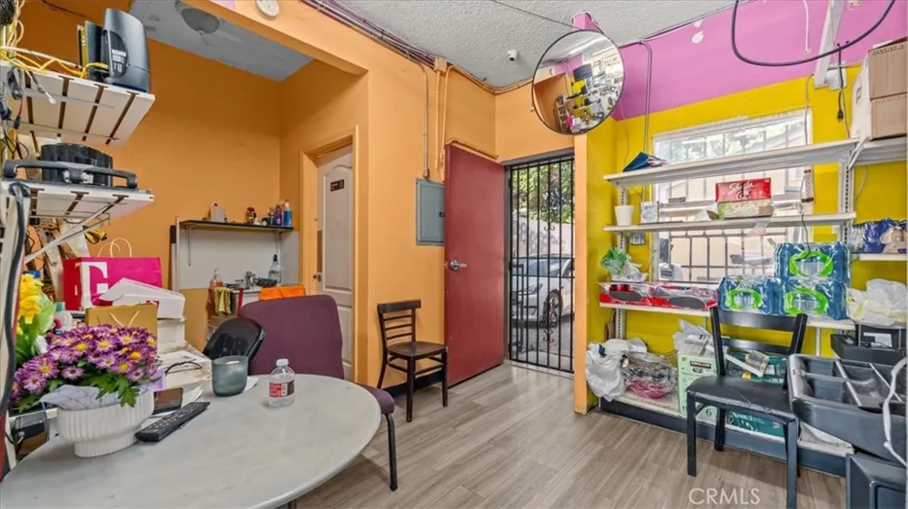 2171 Santa Fe Long Beach, CA 90810
