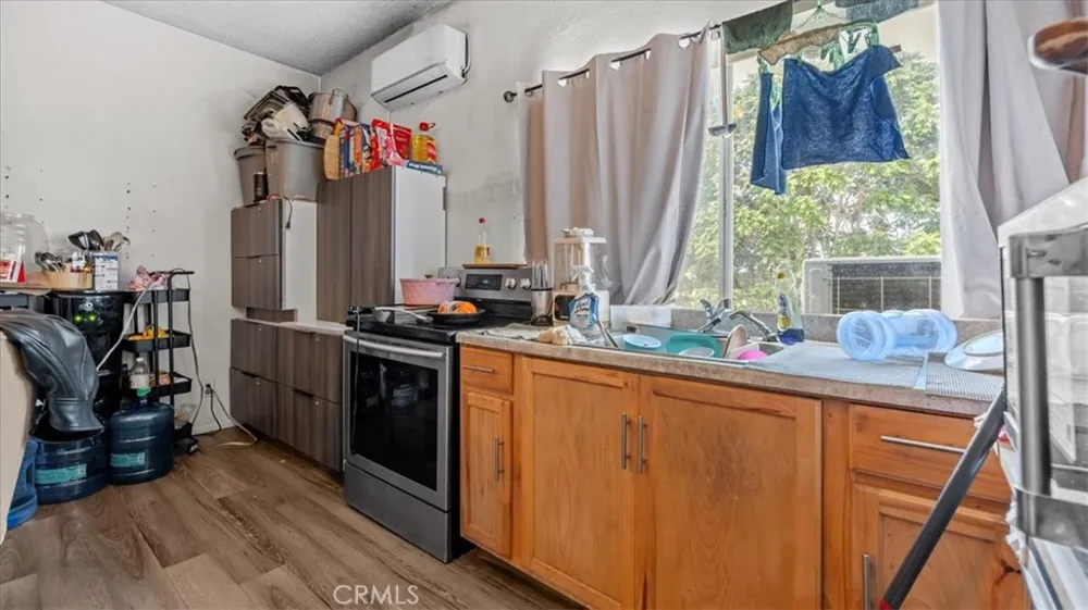 2171 Santa Fe Long Beach, CA 90810