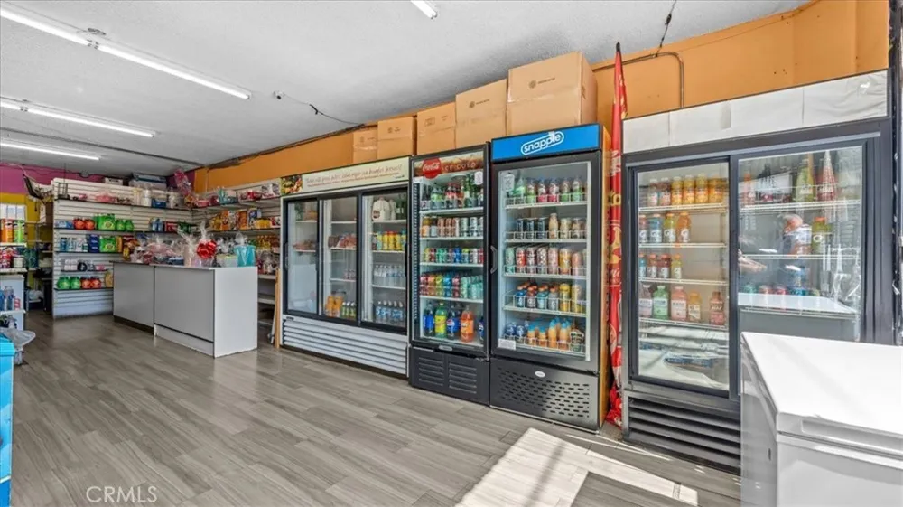 2171 Santa Fe Long Beach, CA 90810