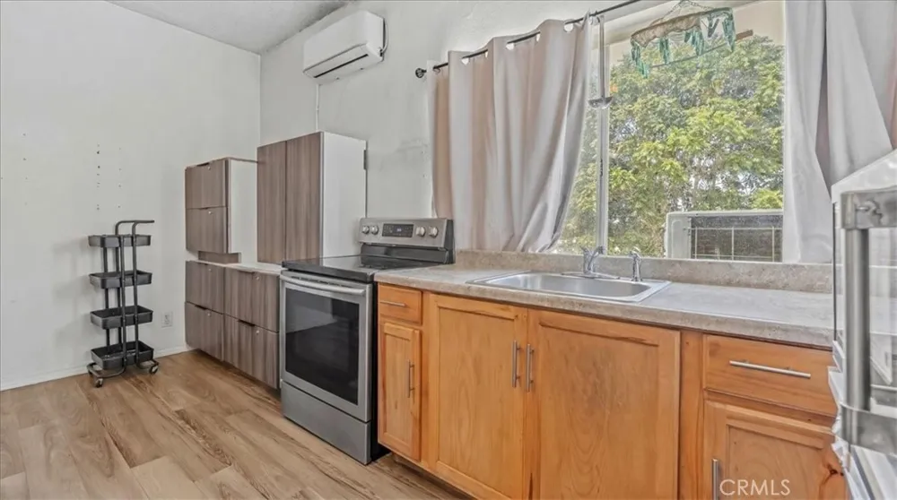 2171 Santa Fe Long Beach, CA 90810