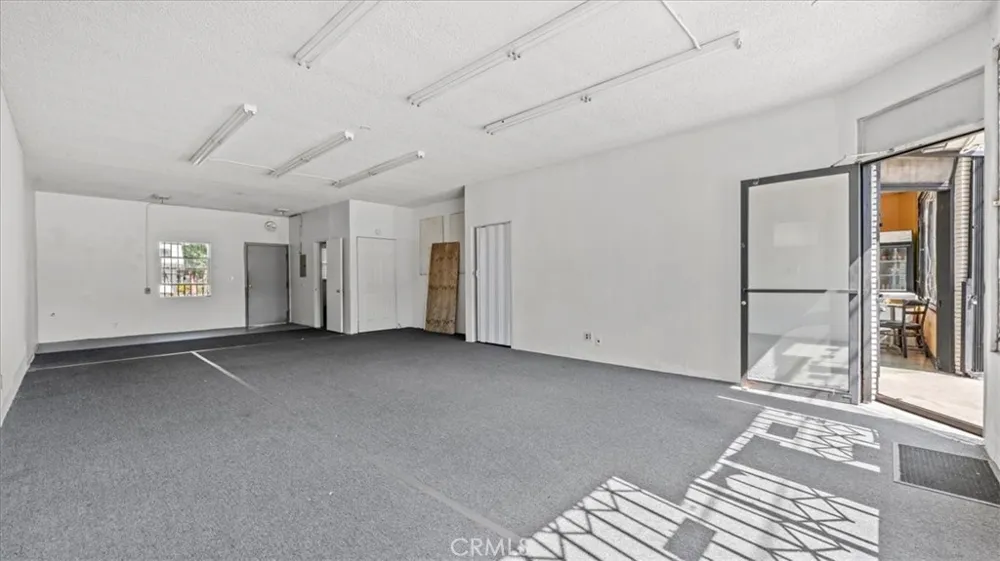 2171 Santa Fe Long Beach, CA 90810