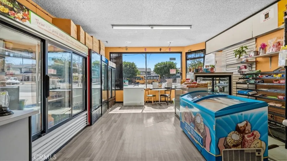 2171 Santa Fe Long Beach, CA 90810