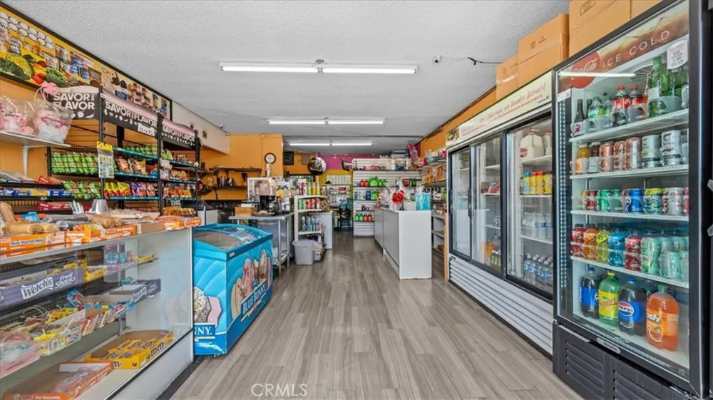2171 Santa Fe Long Beach, CA 90810