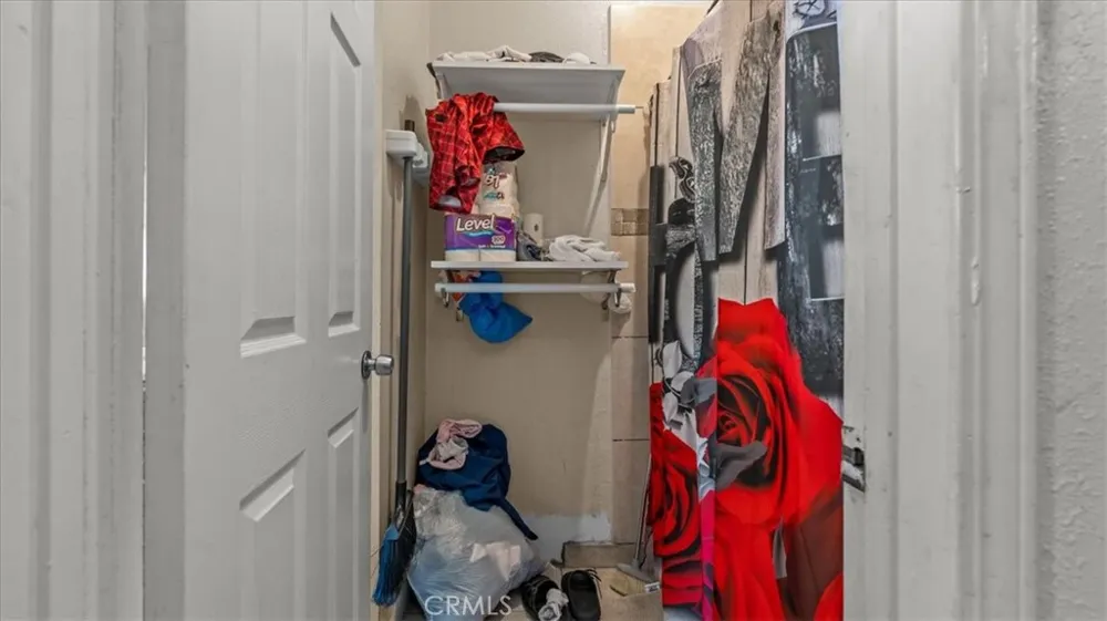 2171 Santa Fe Long Beach, CA 90810