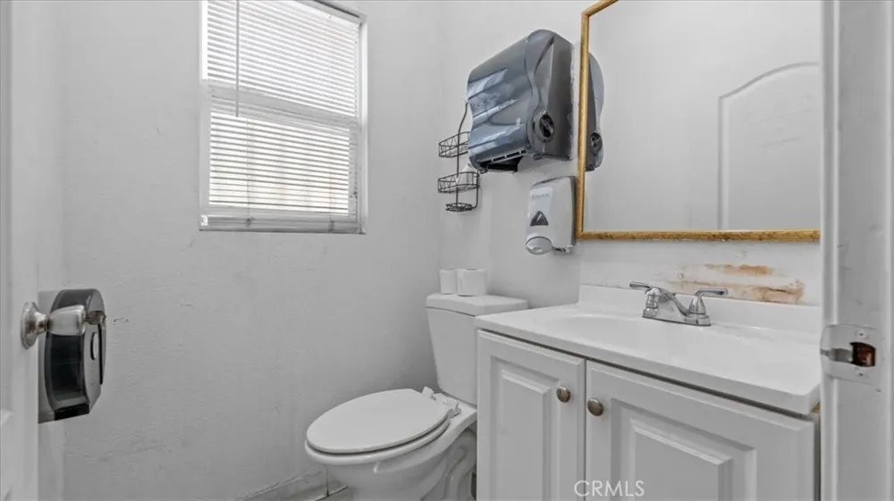 2171 Santa Fe Long Beach, CA 90810