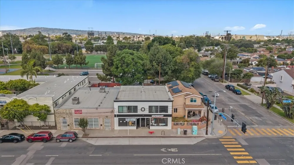 2171 Santa Fe Long Beach, CA 90810