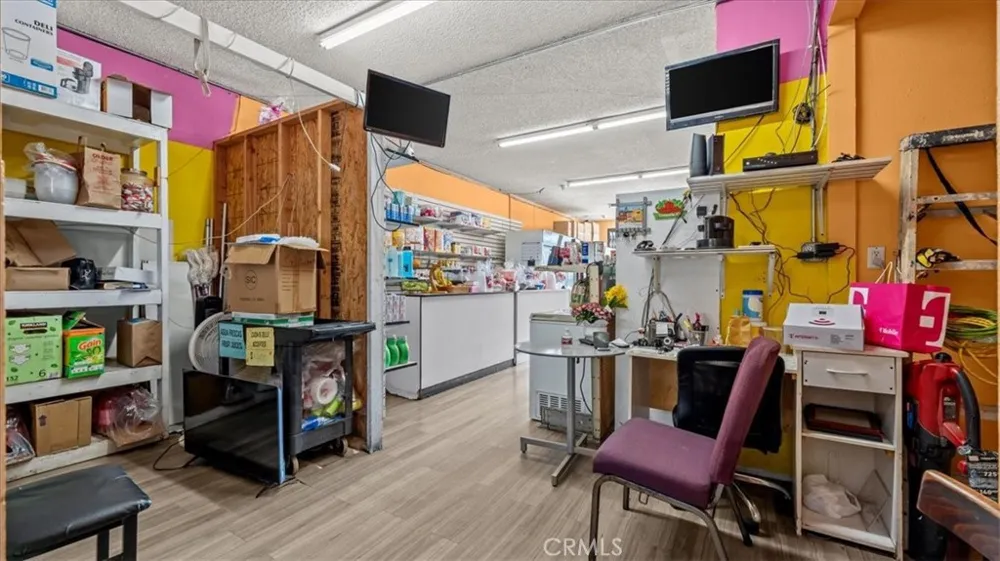 2171 Santa Fe Long Beach, CA 90810