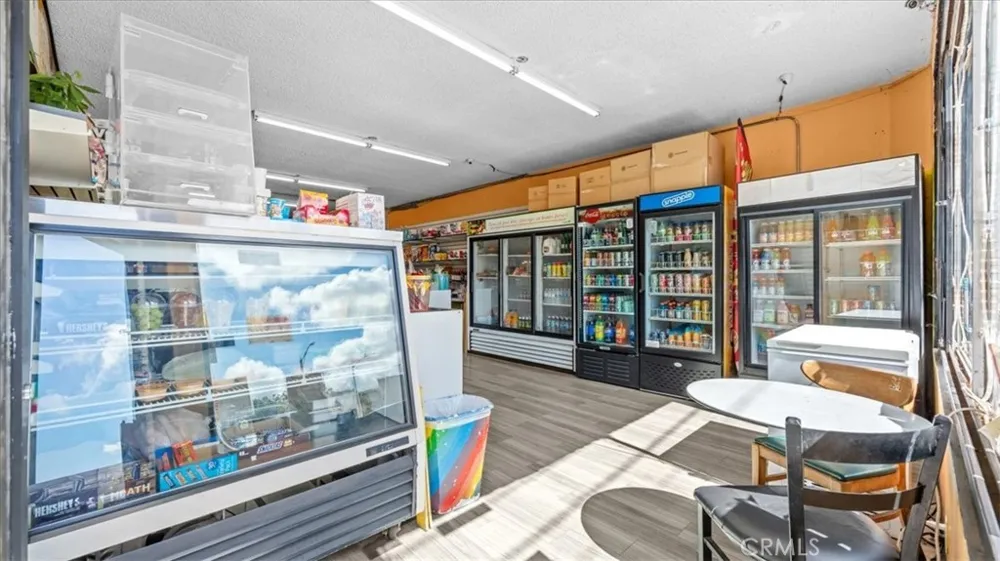 2171 Santa Fe Long Beach, CA 90810