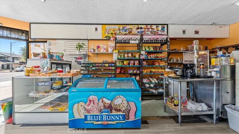 2171 Santa Fe Long Beach, CA 90810