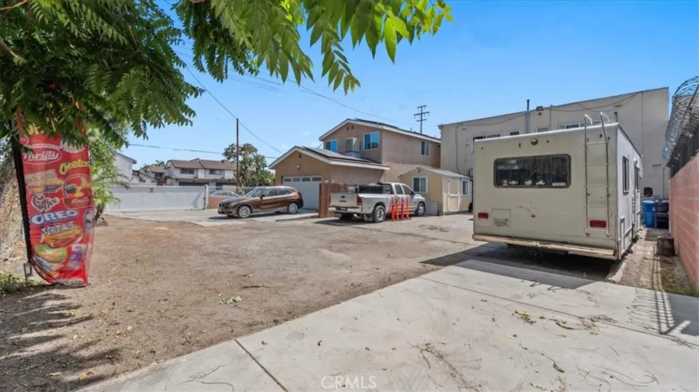 2171 Santa Fe Long Beach, CA 90810