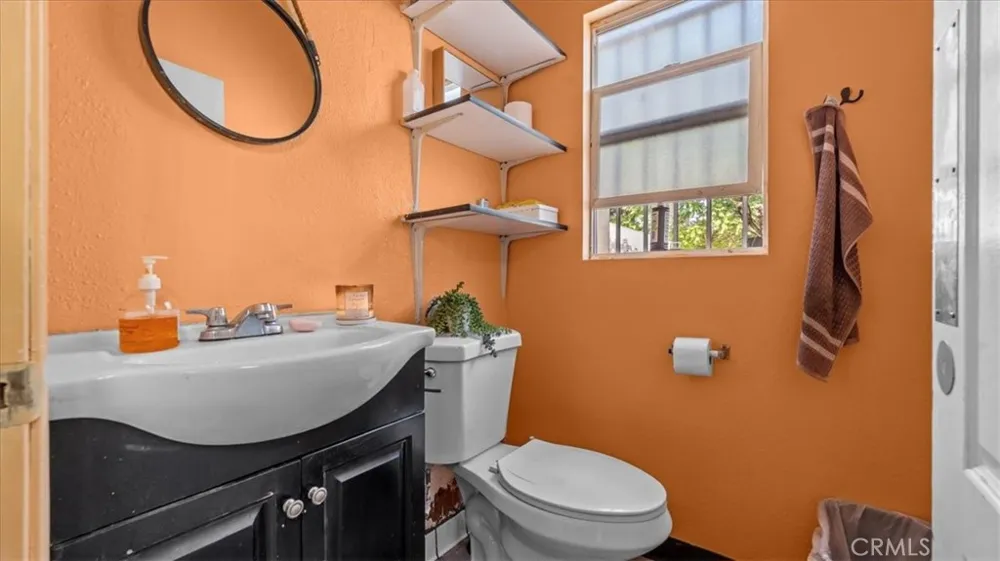 2171 Santa Fe Long Beach, CA 90810