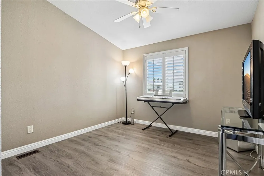 301 Camino Del Sol Hemet, CA 92545