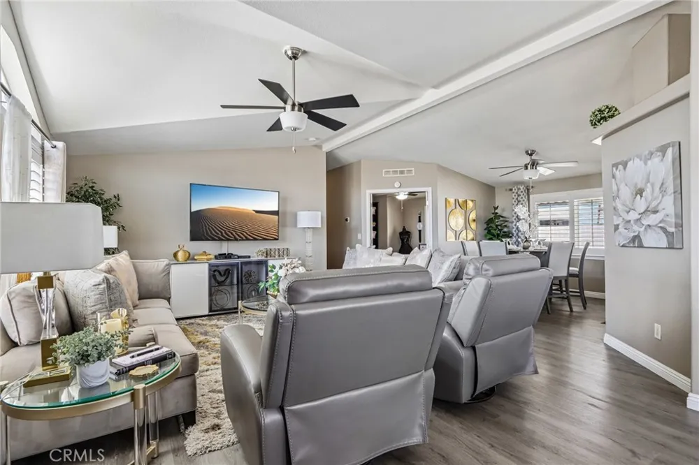 301 Camino Del Sol Hemet, CA 92545