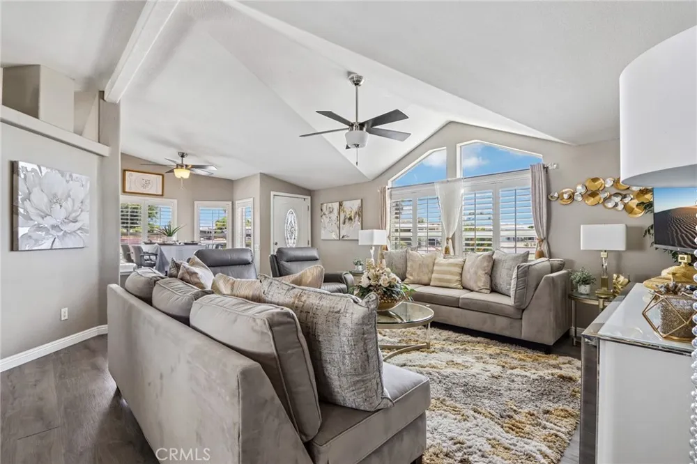 301 Camino Del Sol Hemet, CA 92545