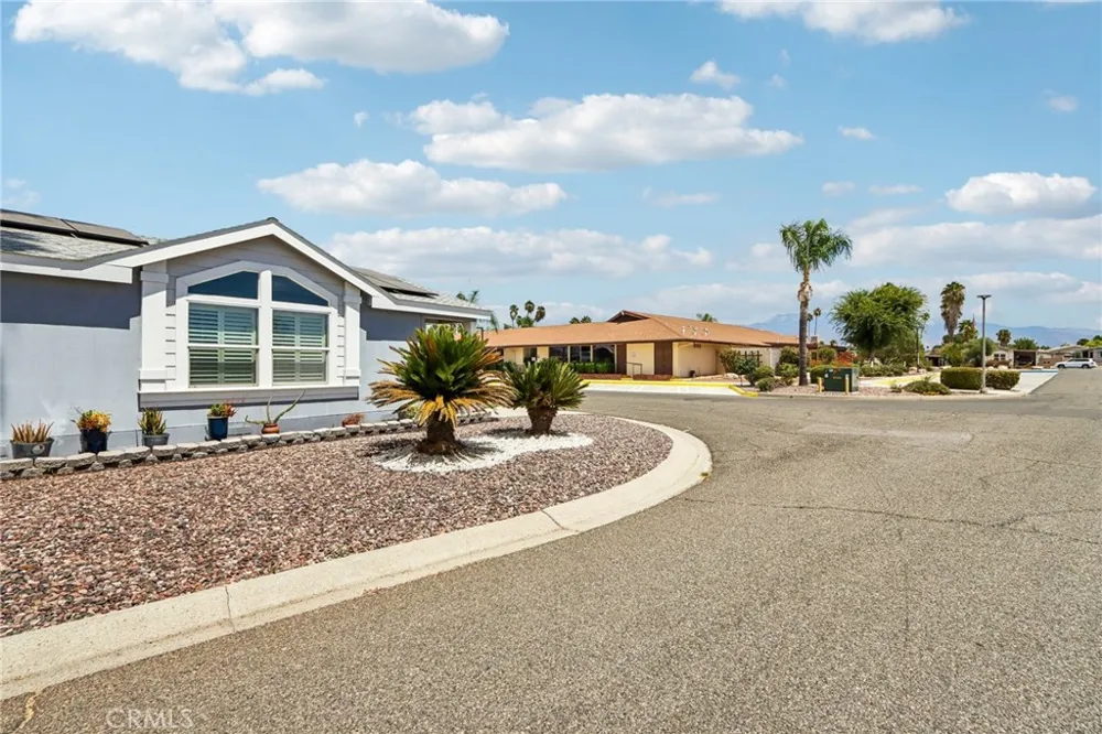 301 Camino Del Sol Hemet, CA 92545